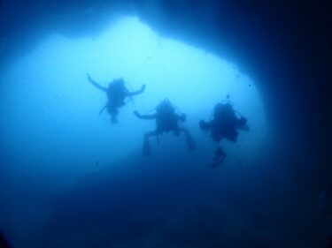 平日洞窟三昧！