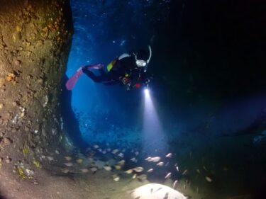 海底温泉に浸かる？